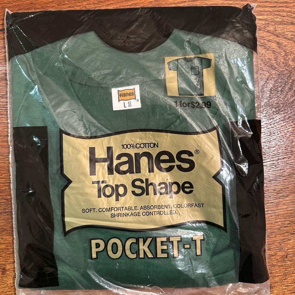 Hanes Green Pocket T-Shirt size large